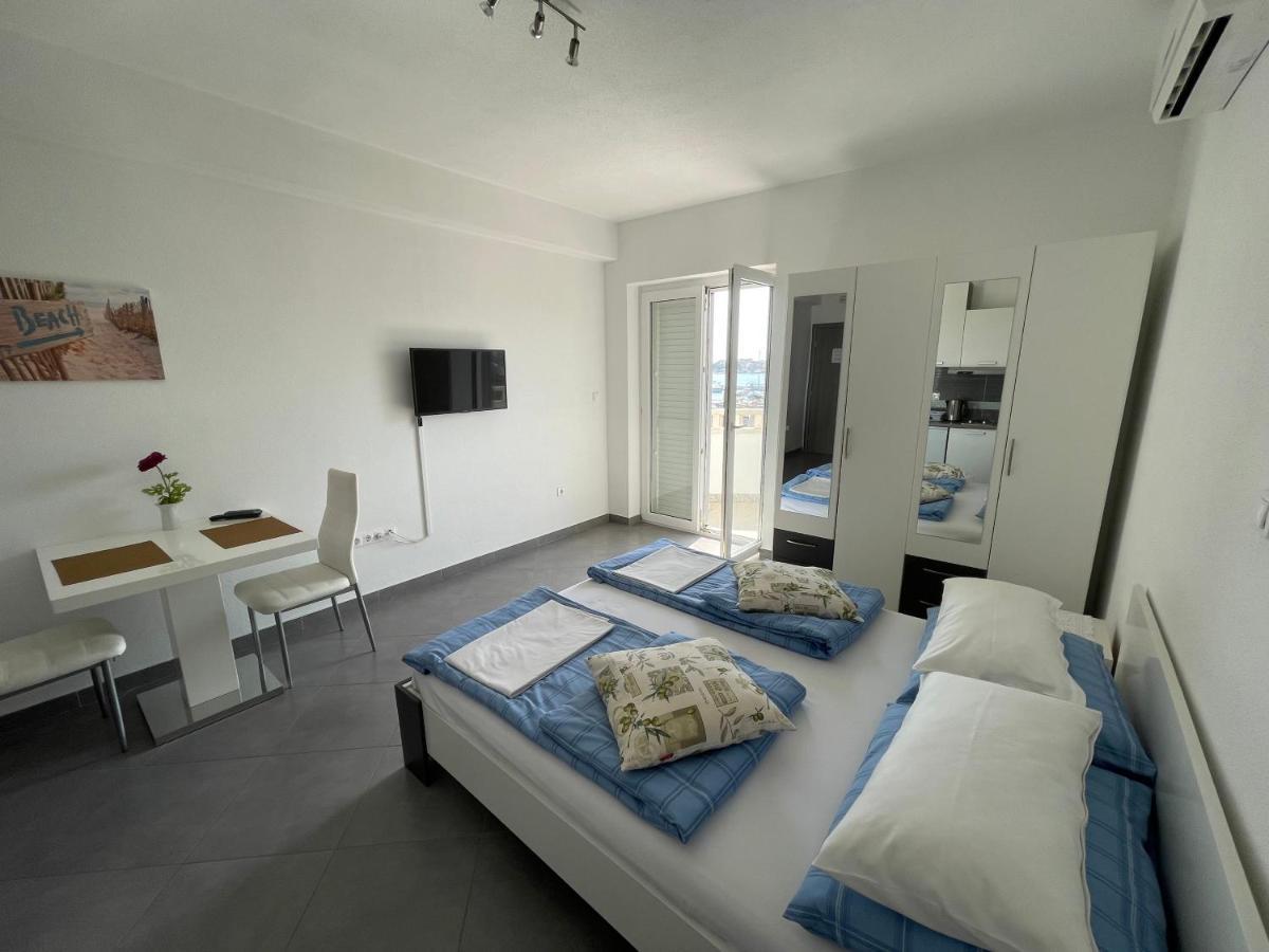Apartments Nevistic Podstrana Eksteriør bilde